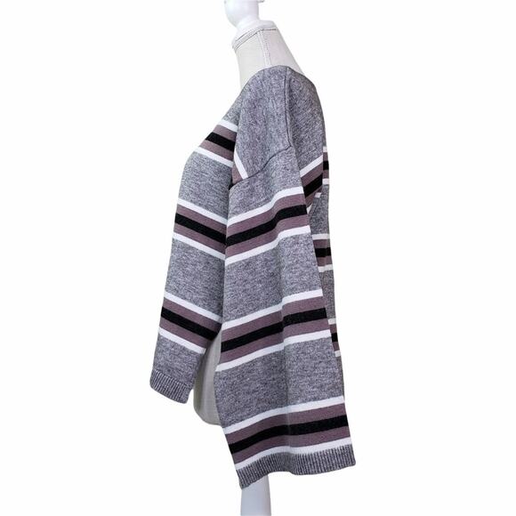 Cupcakes and Cashmere Amour Stripe Bell Sleeve Sweater Size Medium NEW - Picture 4 of 12